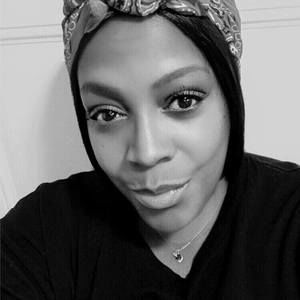 Meet your Posher, Vee